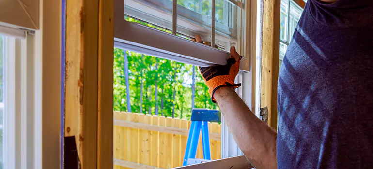 >Bay Window Curtain Rail Track in Temple Terrace, FL